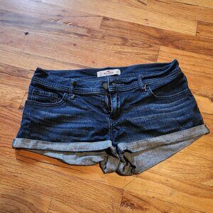 Hollister Womens Dark Wash Denim Micro Mini Shorts W27 Size 5 Mid-Rise Cuffed He
